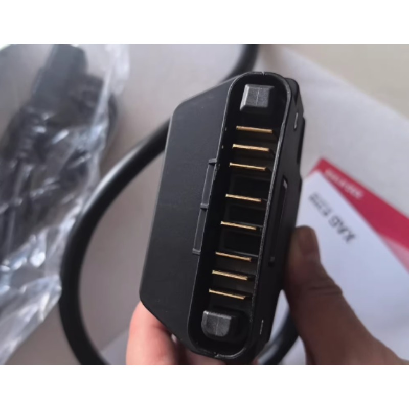 شاحن CM13600 لبطاريات طائرات ا - مراجعة Drone Battery Charger وسعره